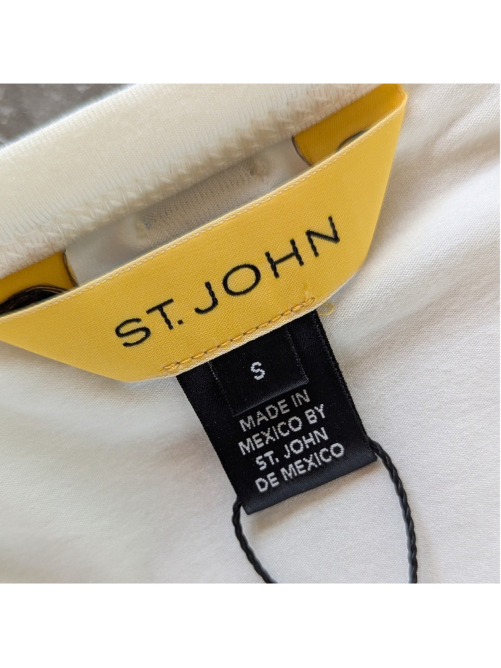 St. John Ivory Split Neck 3/4 Sleeve Knit Top Sz S NWT - Picture 5 of 10